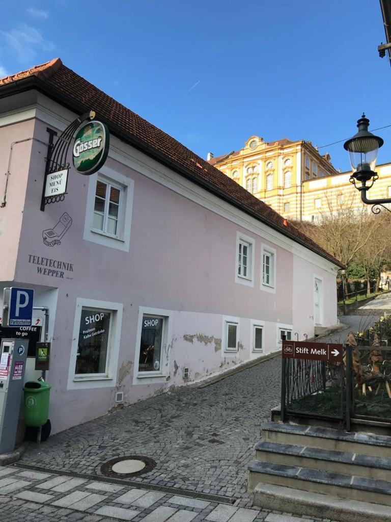 Schoen Wohnen Beim Stift Apartment Melk Exterior foto